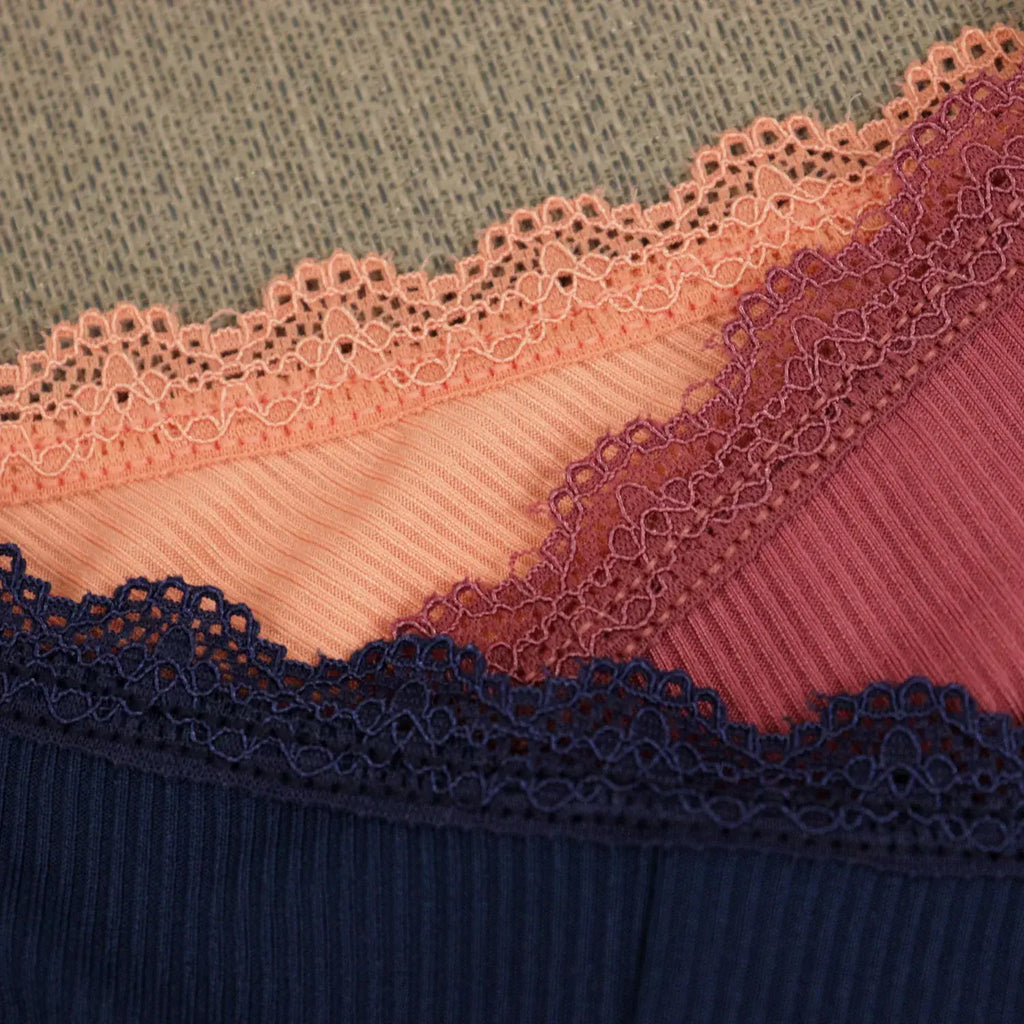 Paquete De 3 Pantaletas Con Encaje Sexybox Mod. 14631
